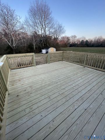 8406 Pine Hill Rd, Mechanicsville, VA 23116