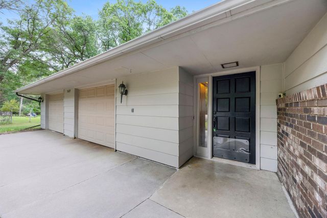 569 327th Avenue NE, Cambridge, MN 55008