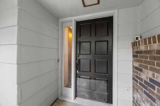 569 327th Avenue NE, Cambridge, MN 55008
