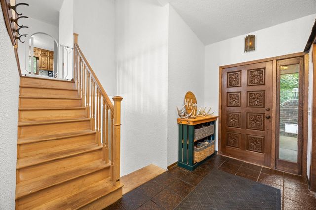 569 327th Avenue NE, Cambridge, MN 55008