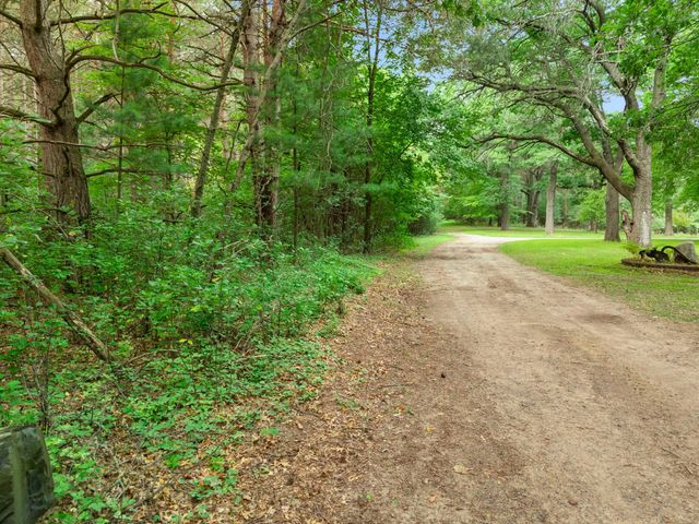569 327th Avenue NE, Cambridge, MN 55008