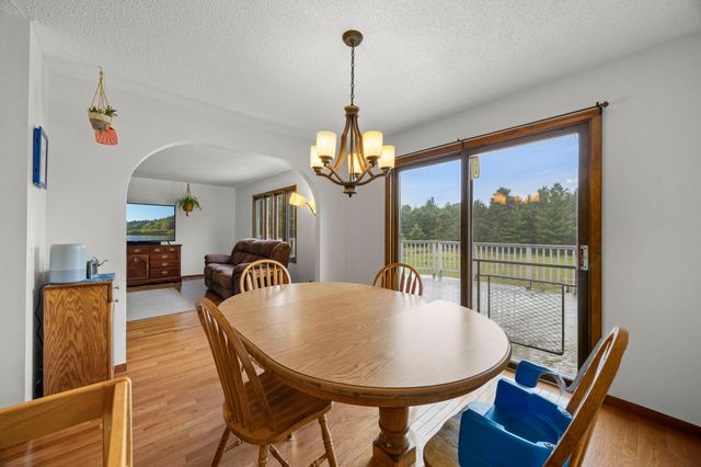 569 327th Avenue NE, Cambridge, MN 55008