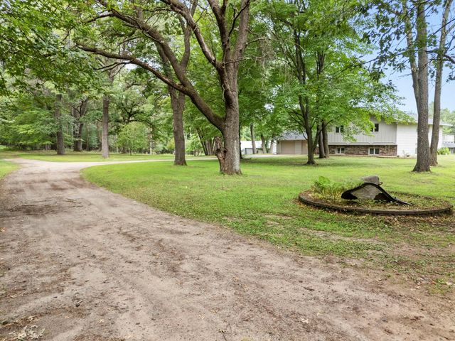 569 327th Avenue NE, Cambridge, MN 55008