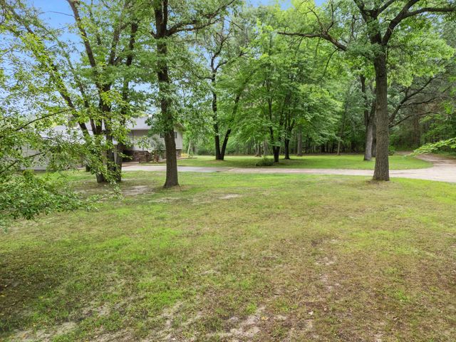 569 327th Avenue NE, Cambridge, MN 55008