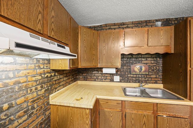 569 327th Avenue NE, Cambridge, MN 55008