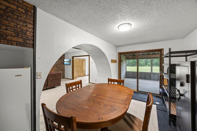 569 327th Avenue NE, Cambridge, MN 55008