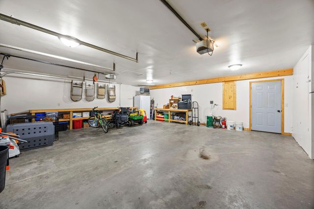 569 327th Avenue NE, Cambridge, MN 55008