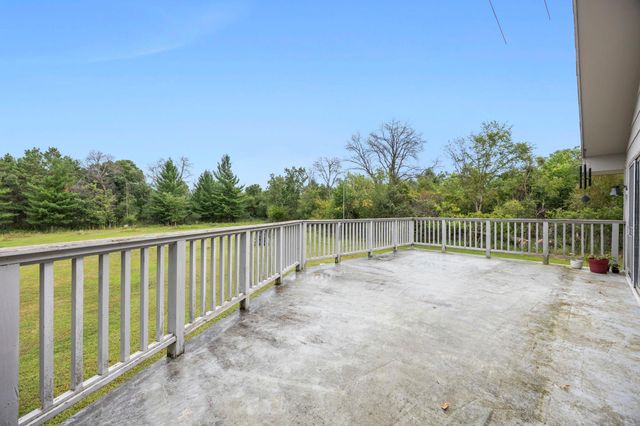 569 327th Avenue NE, Cambridge, MN 55008