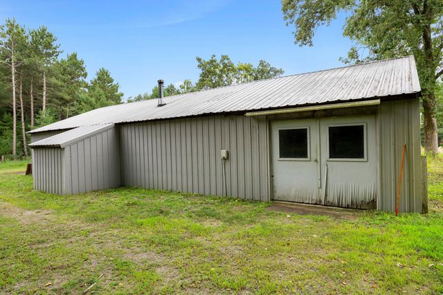 569 327th Avenue NE, Cambridge, MN 55008