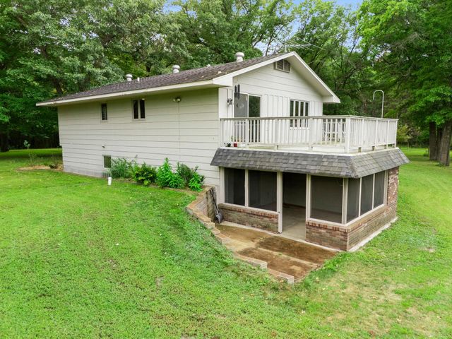 569 327th Avenue NE, Cambridge, MN 55008