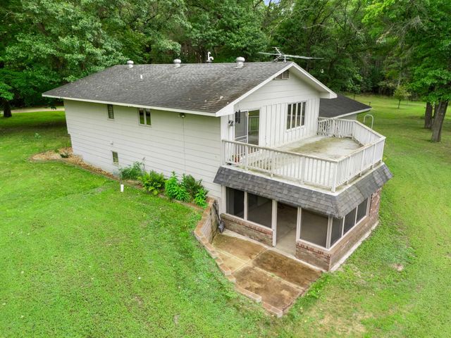 569 327th Avenue NE, Cambridge, MN 55008