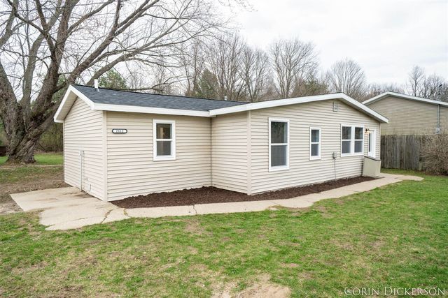 2112 101st Avenue, Otsego, MI 49078