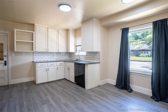 4528 E 4th Place, Tulsa, OK 74112