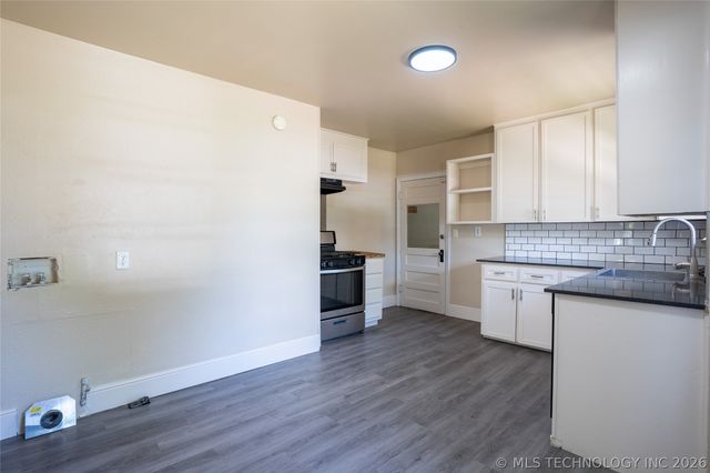 4528 E 4th Place, Tulsa, OK 74112