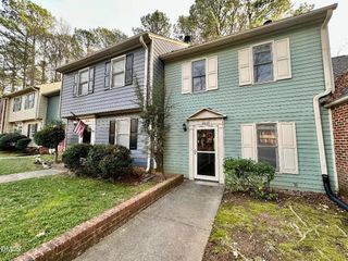 5649 Hamstead Crossing, Raleigh, NC 27612