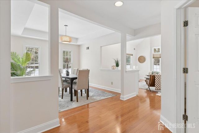 45 Hedge Row Road, Plainsboro, NJ 08540