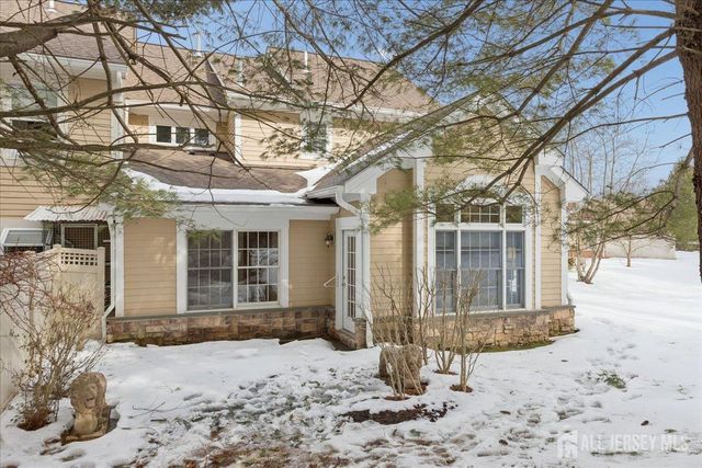 45 Hedge Row Road, Plainsboro, NJ 08540