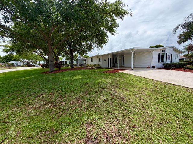 3717 Fetterbush Court, Port St. Lucie, FL 34952