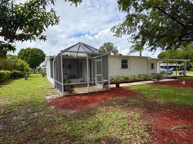 3717 Fetterbush Court, Port St. Lucie, FL 34952