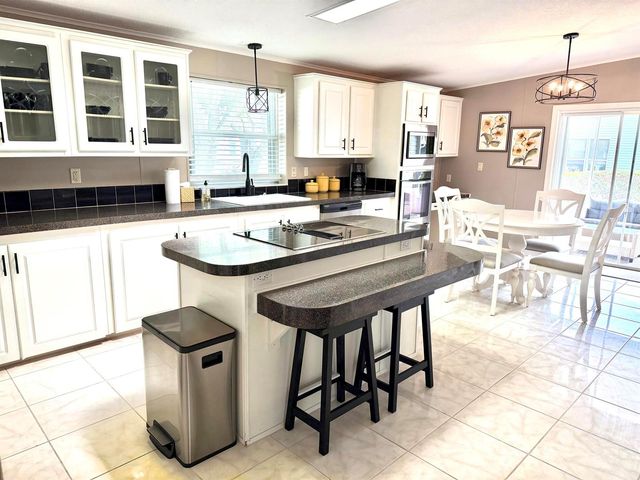 3717 Fetterbush Court, Port St. Lucie, FL 34952