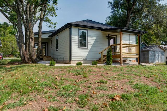 2930 W Olive Street, Springfield, MO 65802