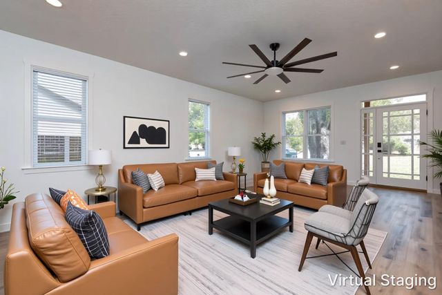 2930 W Olive Street, Springfield, MO 65802