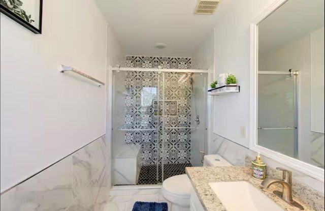 13131 Dawn Hollow Lane, Houston, TX 77072