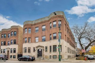 921 W Addison Street 3B, Chicago, IL 60613