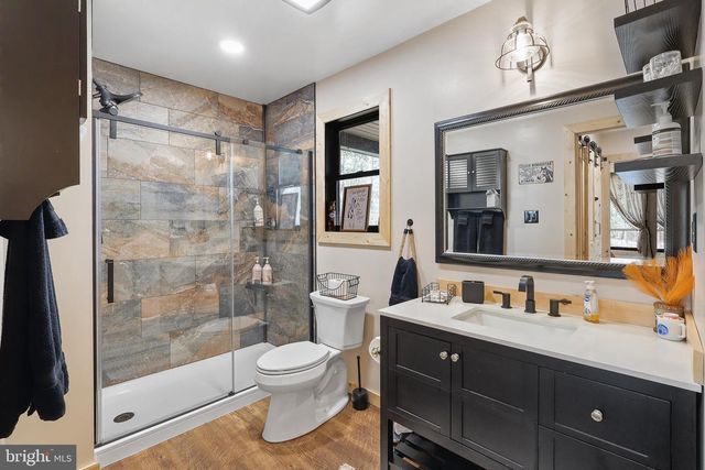 1823 DESERT RD, Haywood, VA 22722