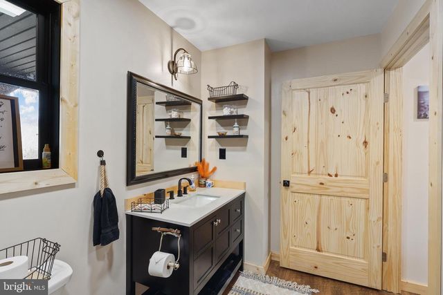 1823 DESERT RD, Haywood, VA 22722