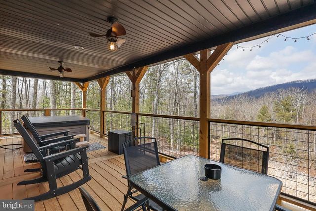 1823 DESERT RD, Haywood, VA 22722