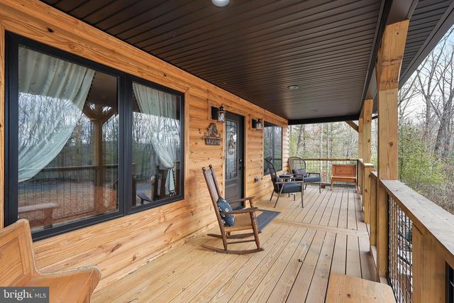 1823 DESERT RD, Haywood, VA 22722