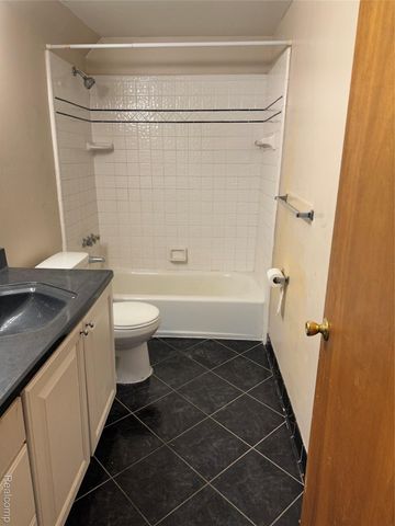 24602 Berry Avenue, Warren, MI 48089