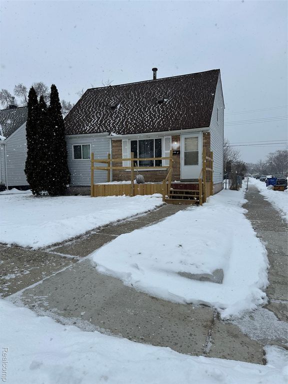 24602 Berry Avenue, Warren, MI 48089