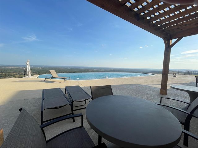97 Hidden CV, Kingsland, TX 78639