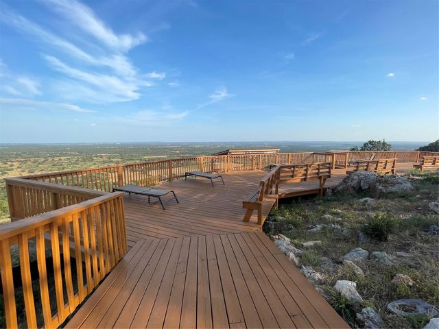 97 Hidden CV, Kingsland, TX 78639