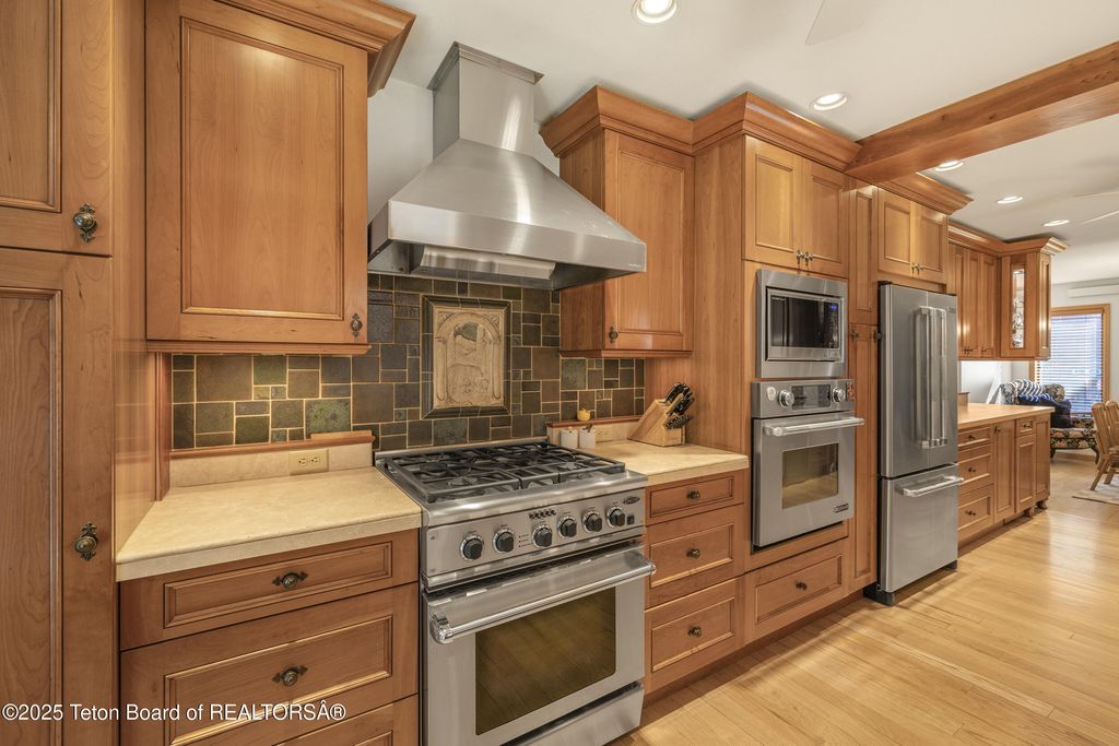 20/22 W KARNS Avenue, Jackson, WY 83001 photo 10