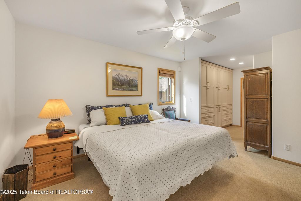 20/22 W KARNS Avenue, Jackson, WY 83001 photo 12