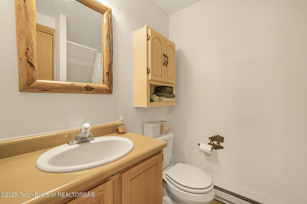 20/22 W KARNS Avenue, Jackson, WY 83001 photo 19