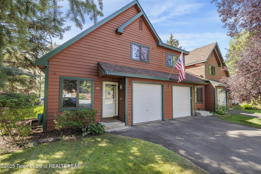 20/22 W KARNS Avenue, Jackson, WY 83001 photo 2