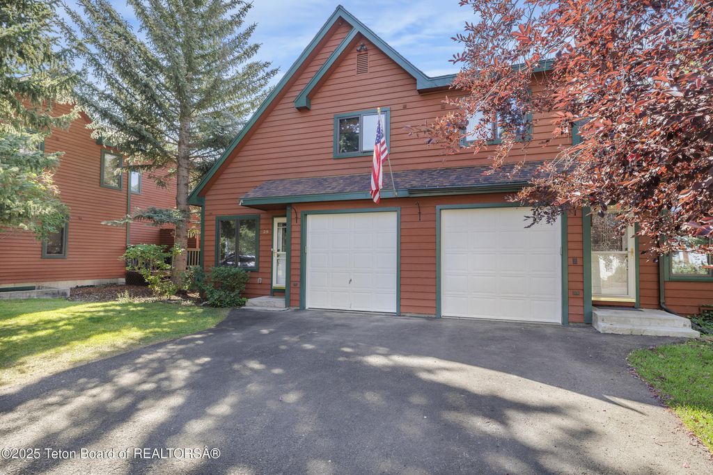 20/22 W KARNS Avenue, Jackson, WY 83001 photo 3