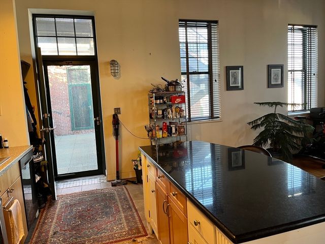 60 Dudley 25, Chelsea, MA 02150