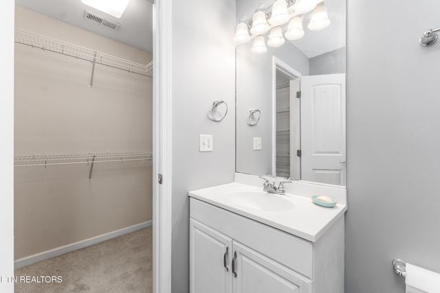 7618 Silveredge Way, Knoxville, TN 37918