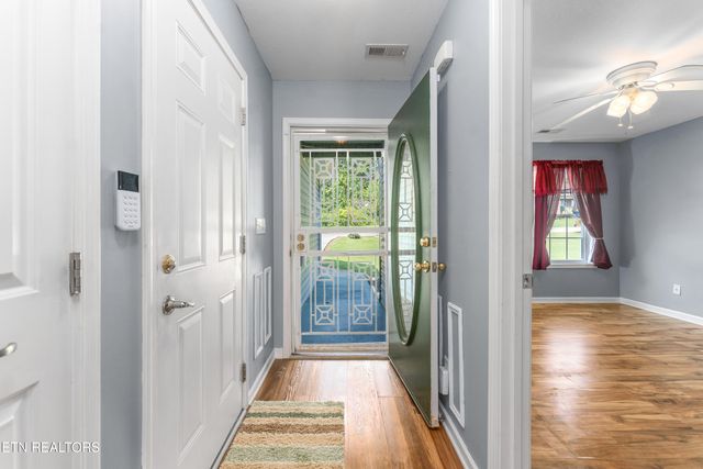 7618 Silveredge Way, Knoxville, TN 37918