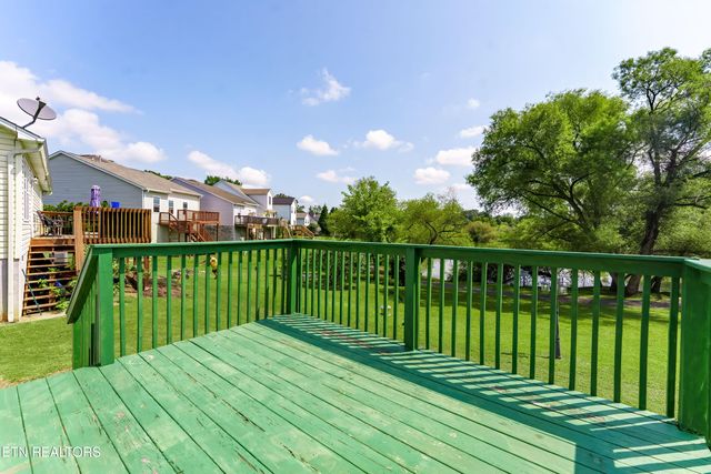 7618 Silveredge Way, Knoxville, TN 37918