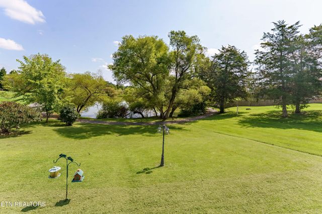 7618 Silveredge Way, Knoxville, TN 37918