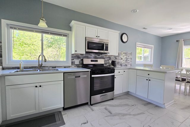 15018 W Russell Road, Zion, IL 60099