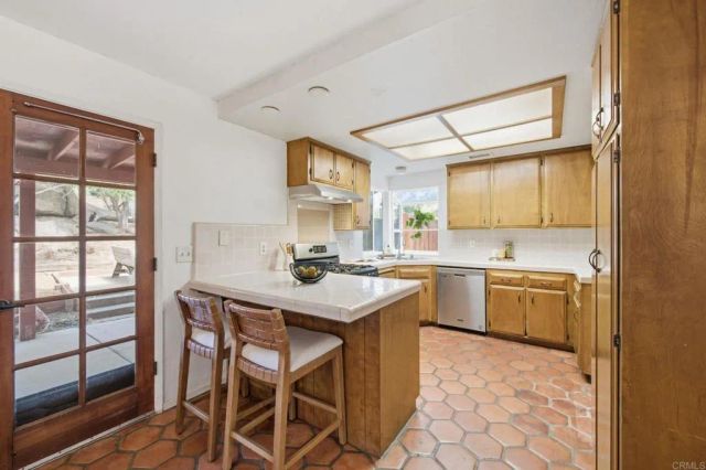 2622 Bernardo Avenue, Escondido, CA 92029