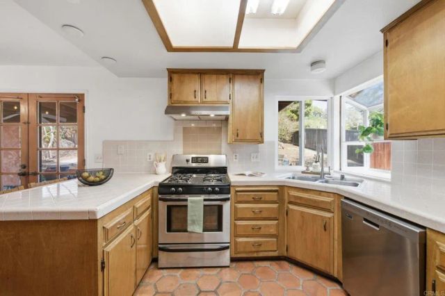 2622 Bernardo Avenue, Escondido, CA 92029