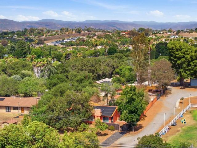 2622 Bernardo Avenue, Escondido, CA 92029
